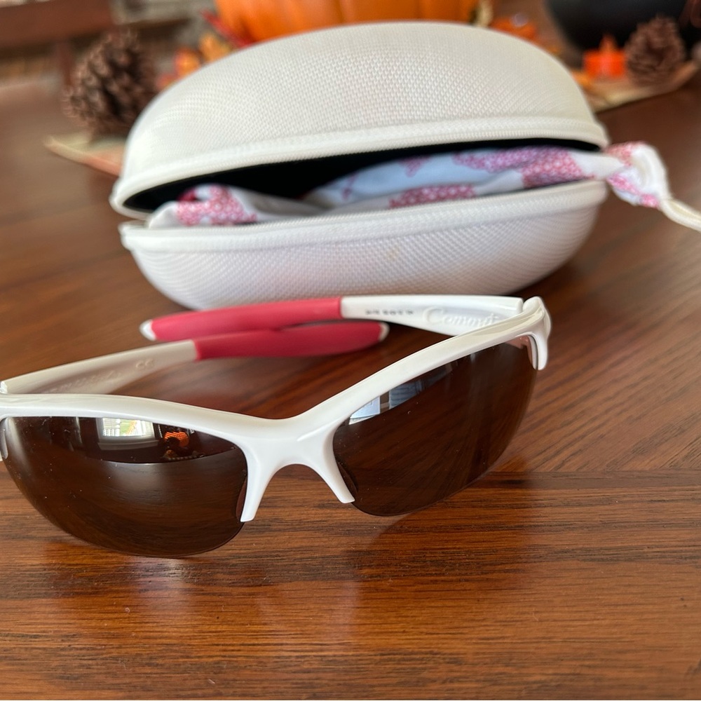 Women’s Oakley Sunglasses